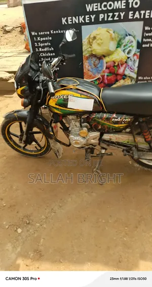 Bajaj Boxer 150 UG 2024 Black