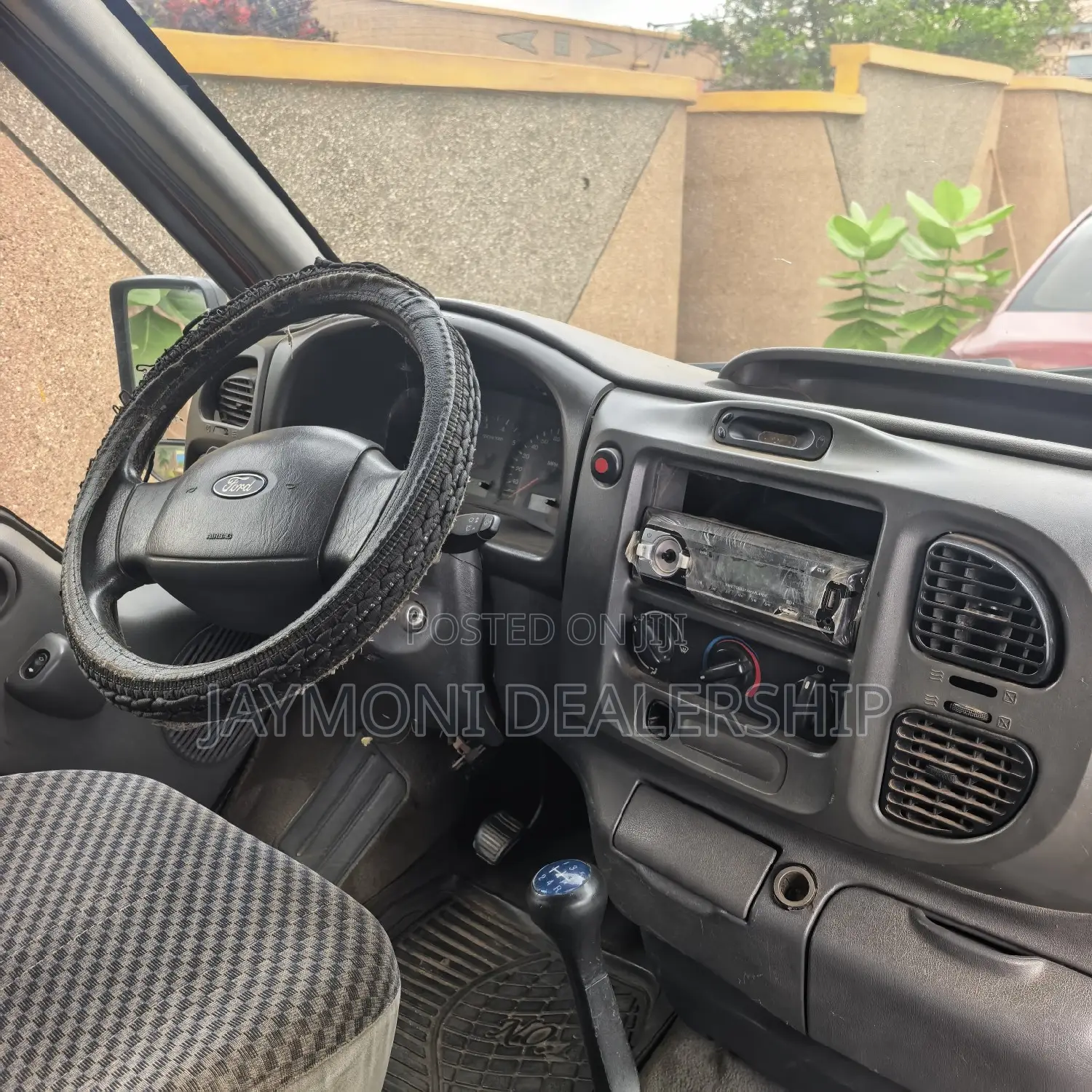 Ford Transit 2004 Red