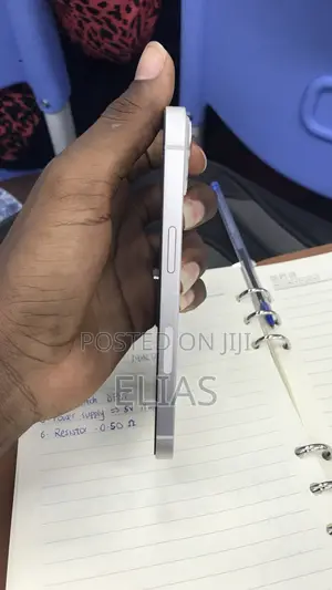 Apple iPhone 13 128 GB White