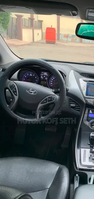 Hyundai Elantra 2012 Gray