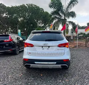 Hyundai Santa Fe 2015 White