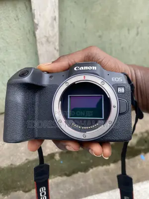 Canon Eos R8 Mirrorless Camera