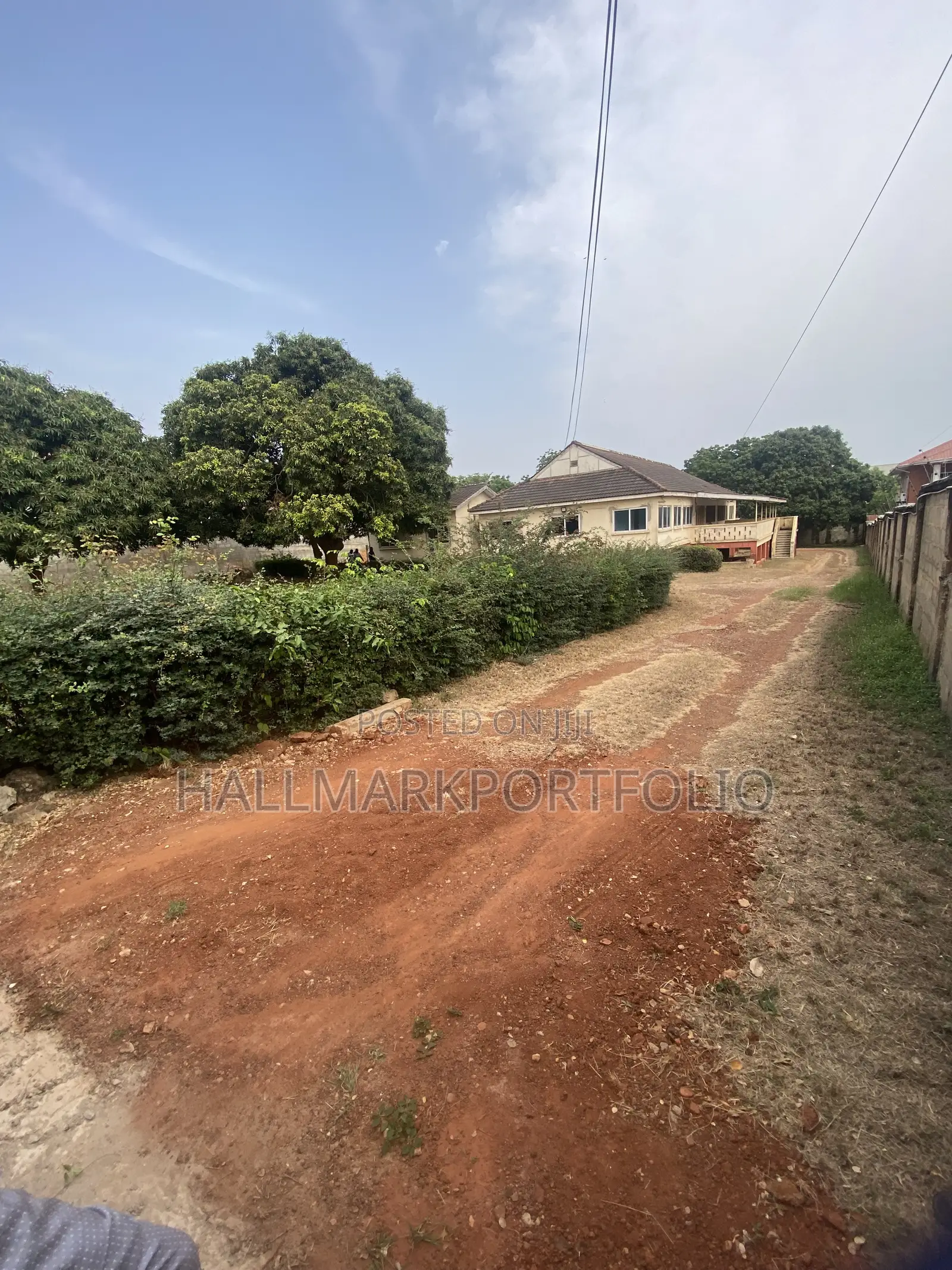 1.42 Acres for Sale Kanda