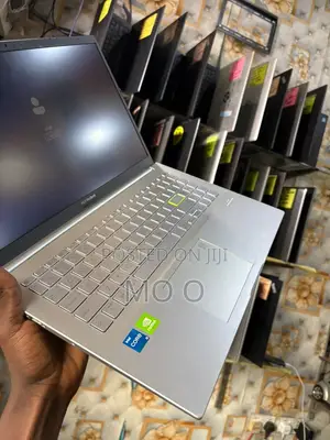 Laptop Asus VivoBook 15 X505BA 8GB Intel Core i5 SSD 512GB