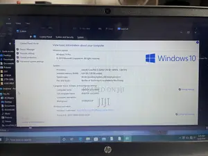 Laptop HP Pavilion 10 8GB Intel Core i5 HDD 1T