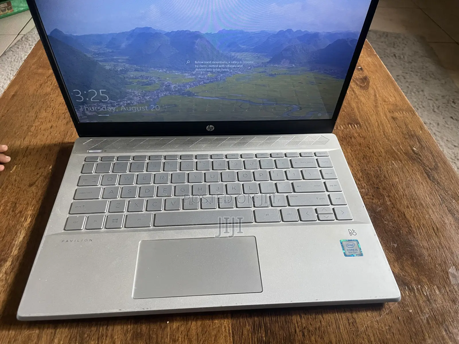 Laptop HP Pavilion 10 8GB Intel Core i5 HDD 1T