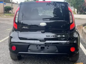 Kia Soul Base Hatchback 2018 Black