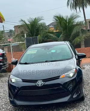 Toyota Corolla LE Eco (1.8L 4cyl 2A) 2018 Black