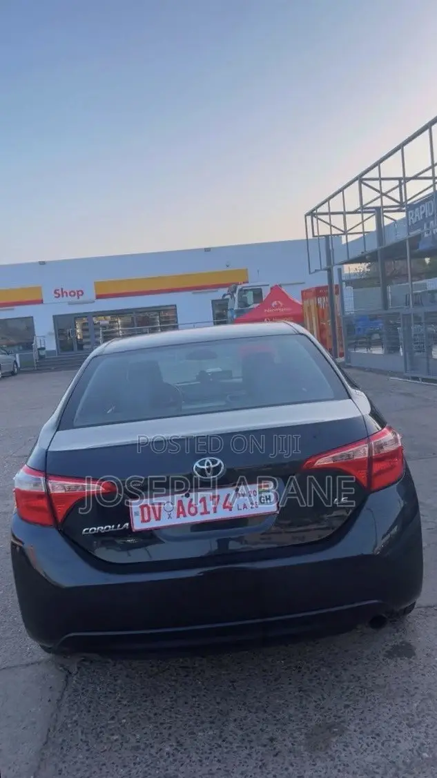Toyota Corolla LE Eco (1.8L 4cyl 2A) 2018 Black