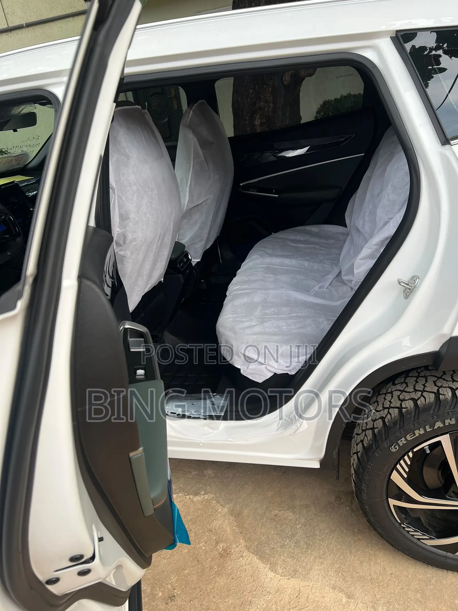 Geely Boyue 2025 White