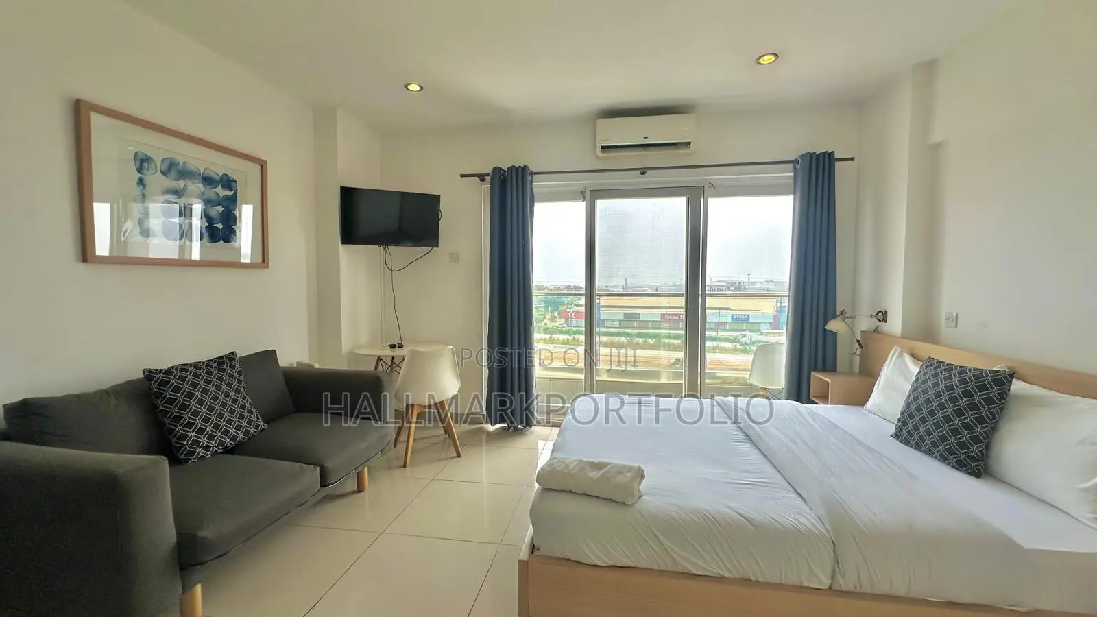 Furnished 1bdrm Apartment in The Gallery, East Legon for sale