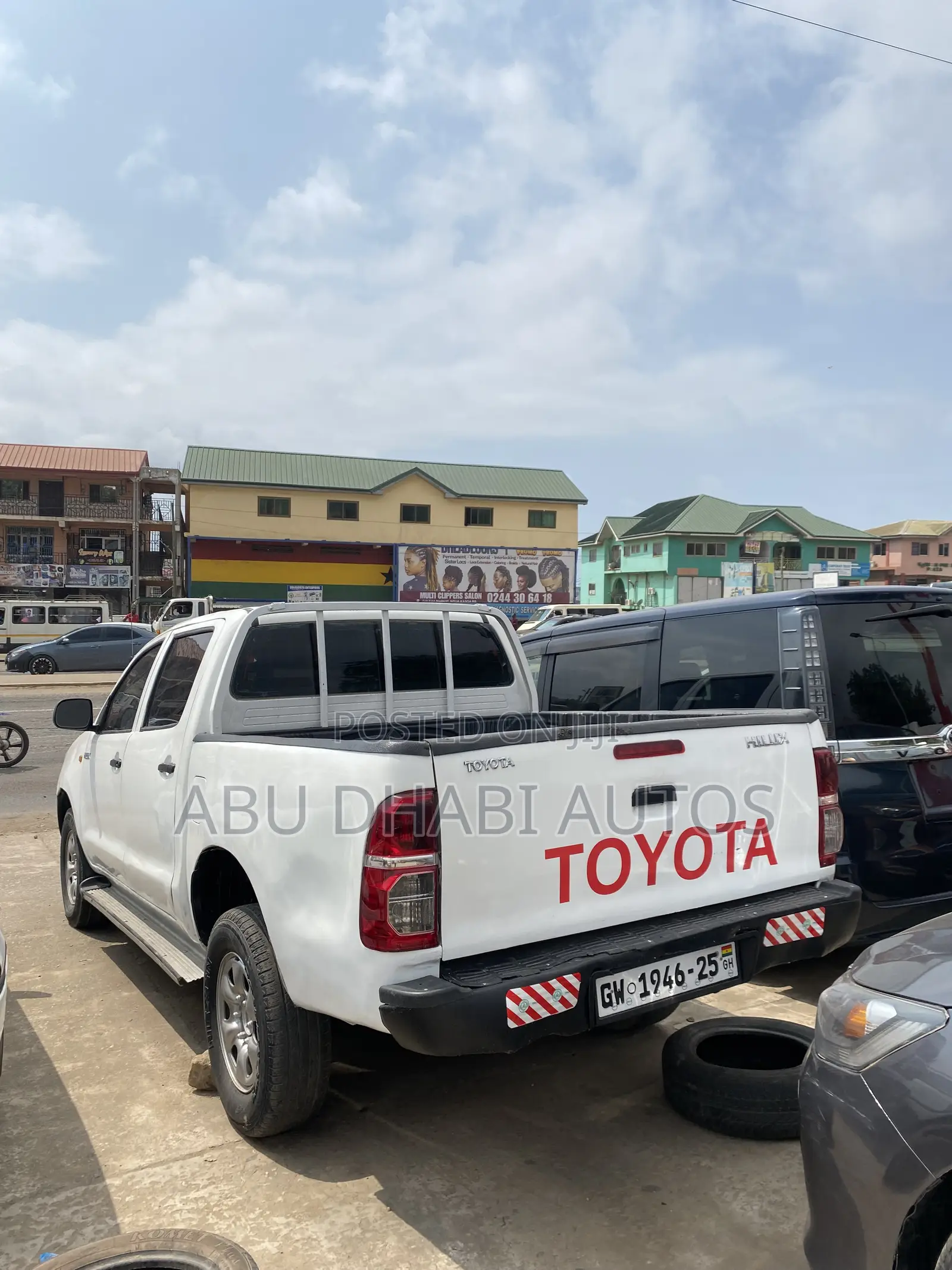 Toyota Hilux 2011 White