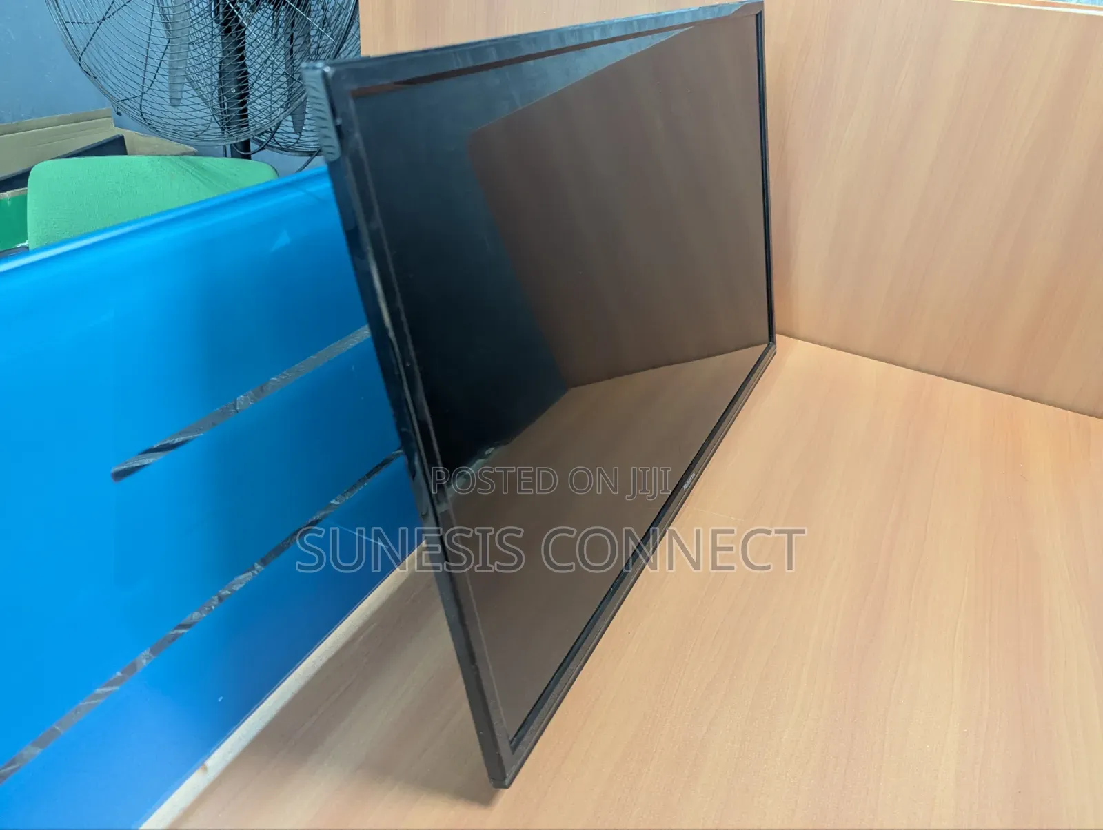 Palsonic 32-Inch Television [TV Set]