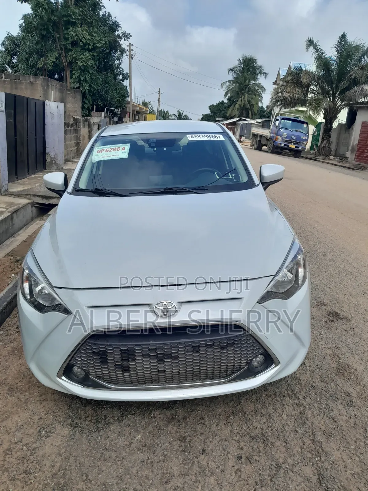 Toyota Yaris iA 1.5 FWD 2019 Gray