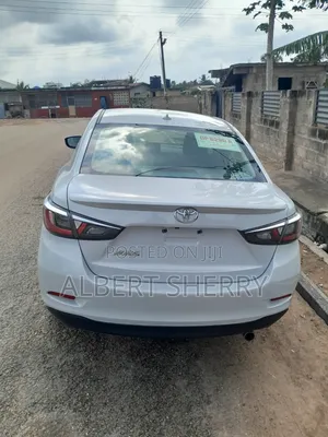 Toyota Yaris iA 1.5 FWD 2019 Gray