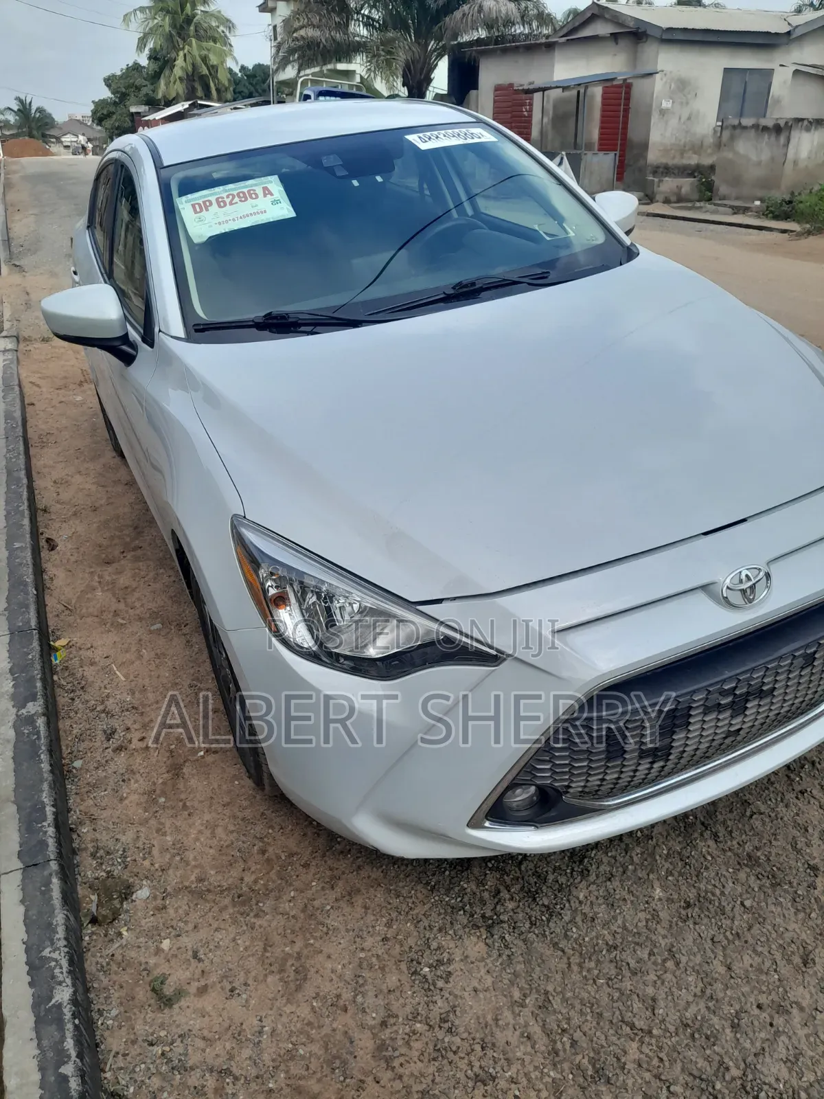 Toyota Yaris iA 1.5 FWD 2019 Gray