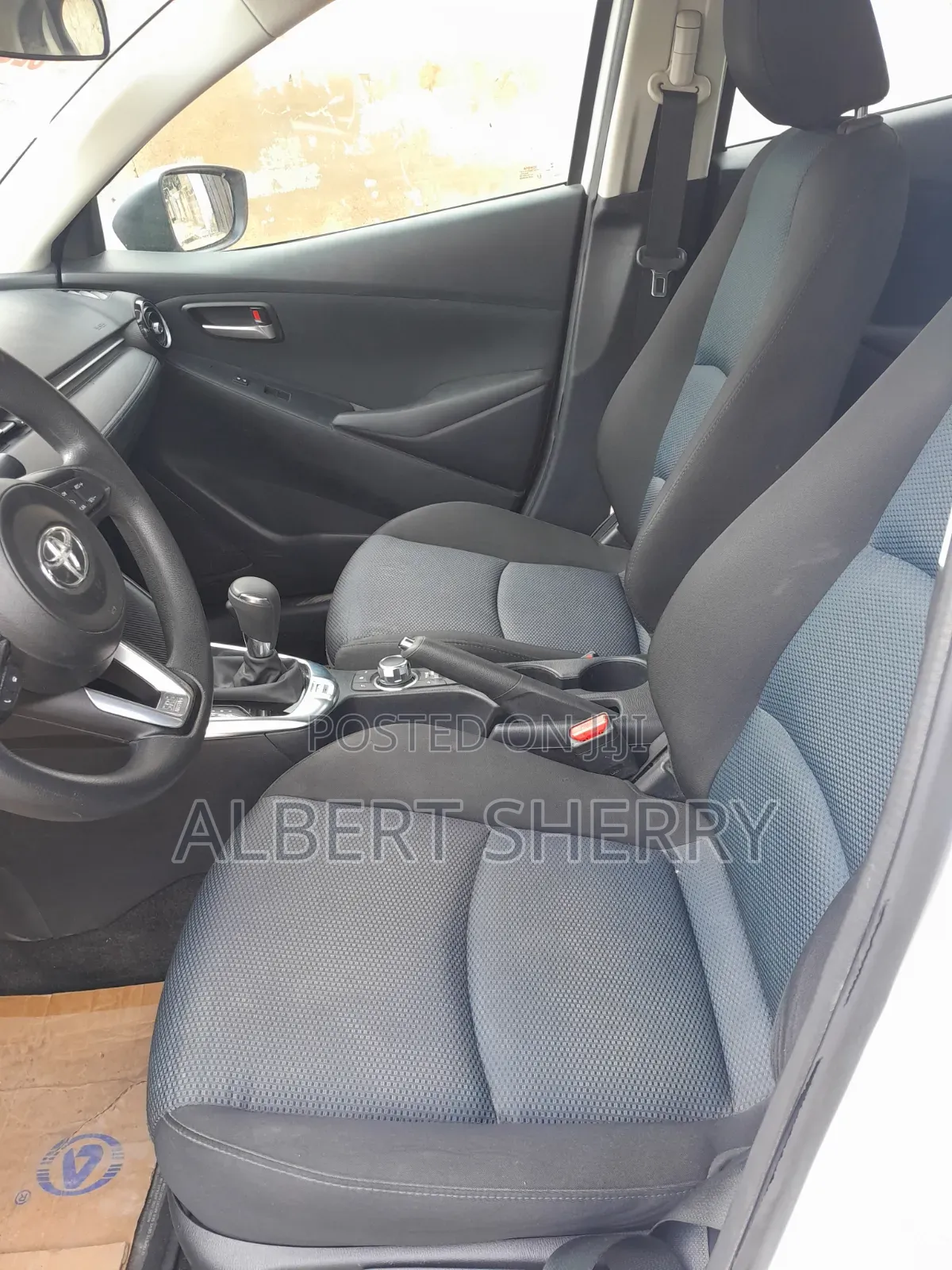 Toyota Yaris iA 1.5 FWD 2019 Gray