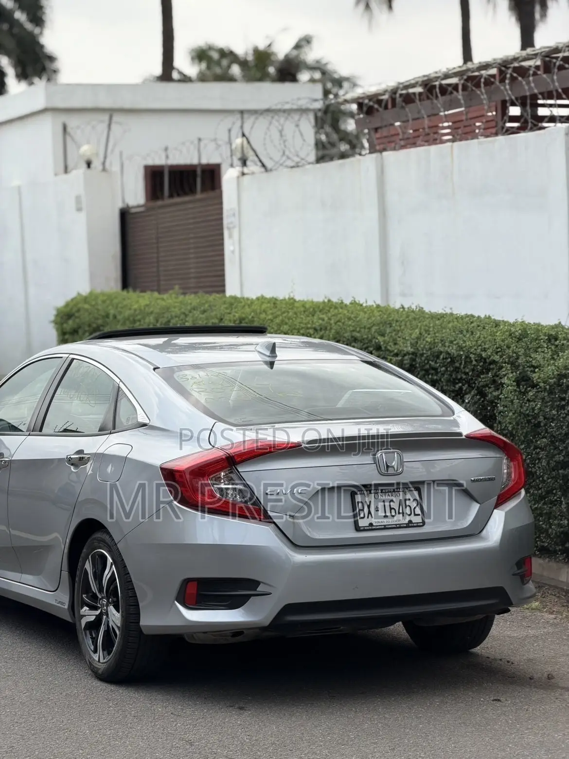 Honda Civic Touring 4dr Sedan (1.5L 4cyl) 2017 Silver