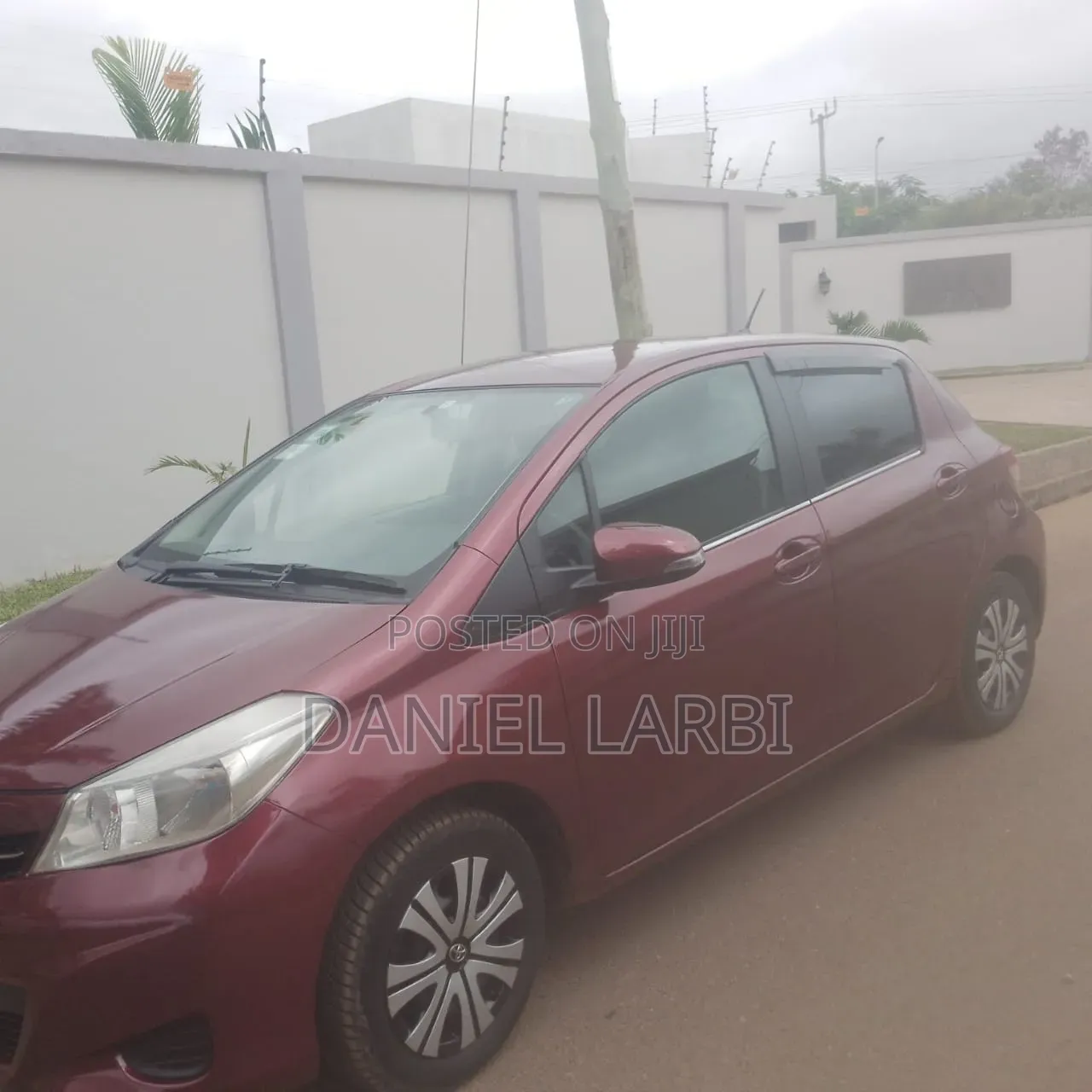 Toyota Vitz 2012 Brown