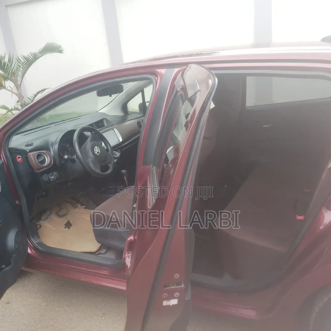 Toyota Vitz 2012 Brown