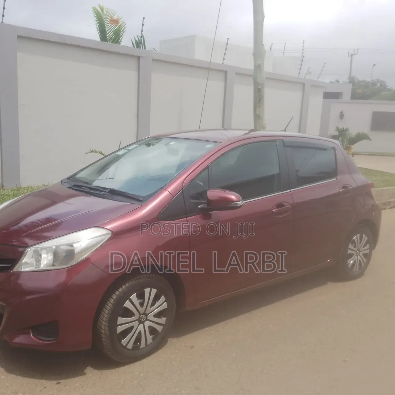 Toyota Vitz 2012 Brown