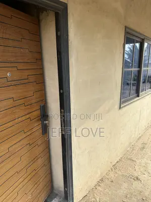 1bdrm House in Yellow Yellow, Akweley for rent