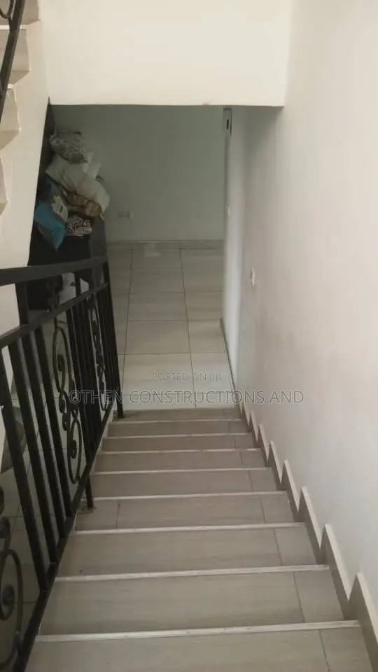 3bdrm Apartment in Othen Estate Consult, Greater Accra for rent