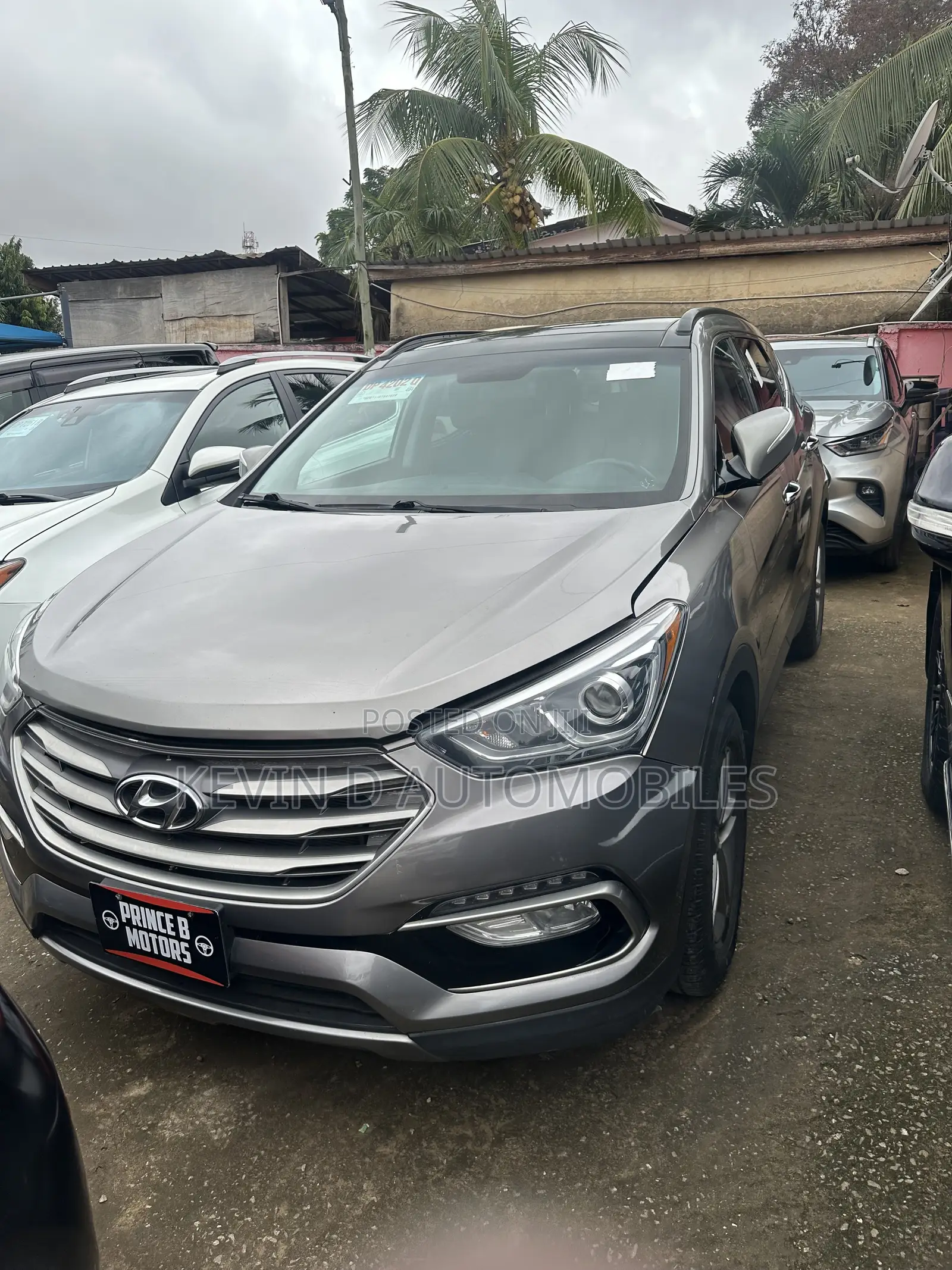 Hyundai Santa Fe SE AWD 2017 Gray