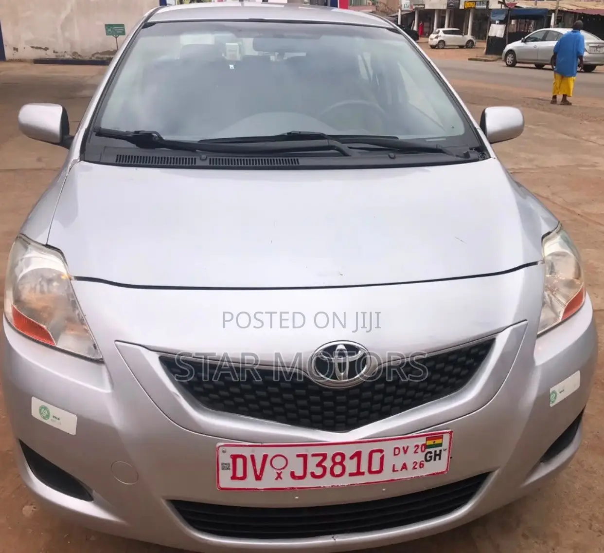 Toyota Yaris 2012 Silver