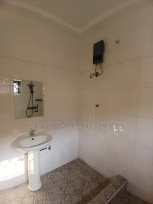 4bdrm House in Spintex Baatsona for rent