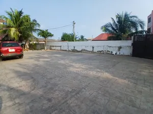 4bdrm House in Spintex Baatsona for rent