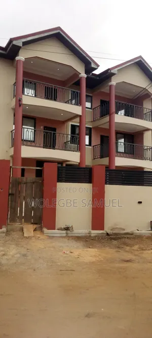 2bdrm Apartment in Lashibi, Sakumono for rent