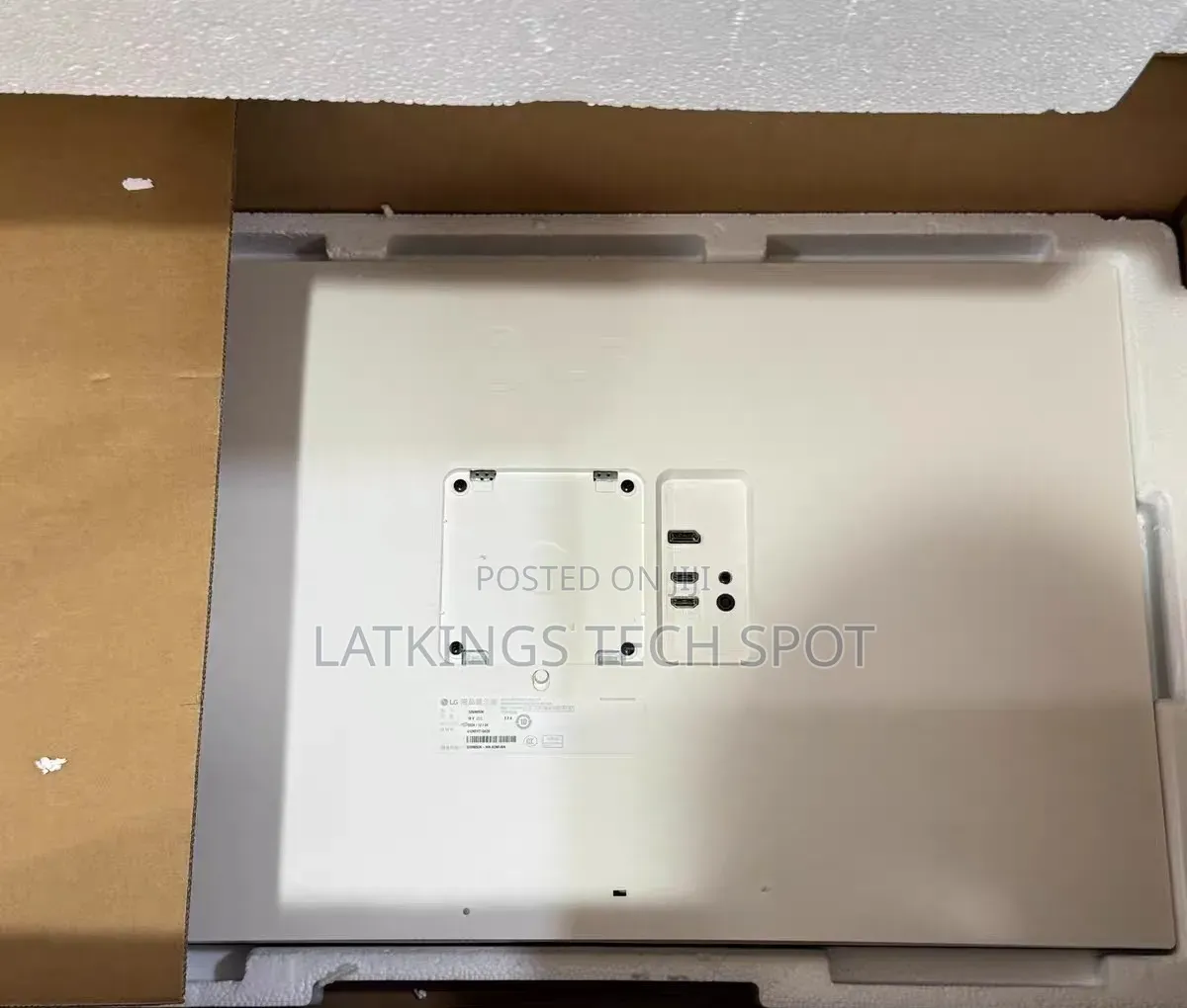 LG 32 Inch IPS 3840✘2160 60hz