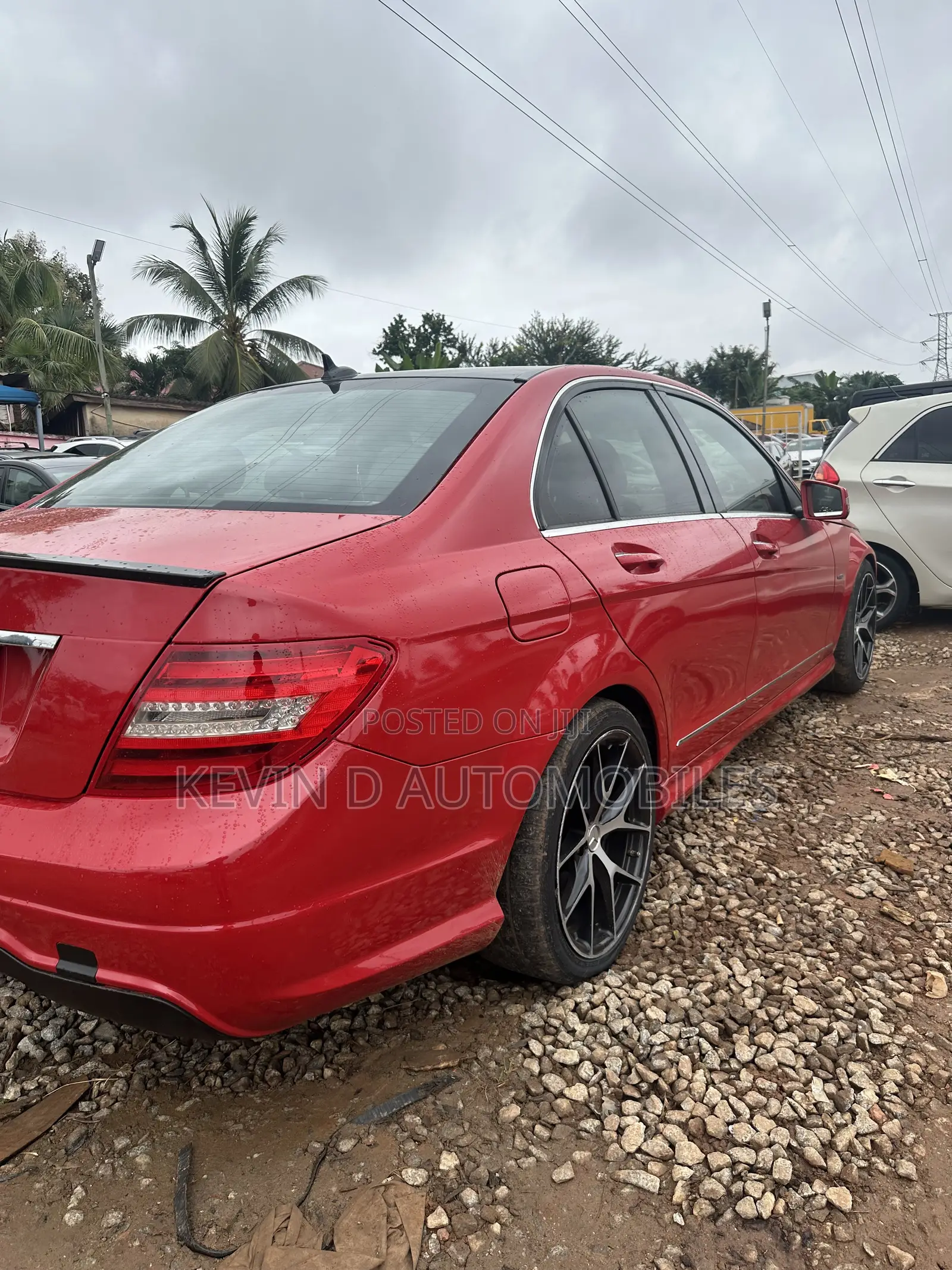 Mercedes-Benz C250 2012 Red