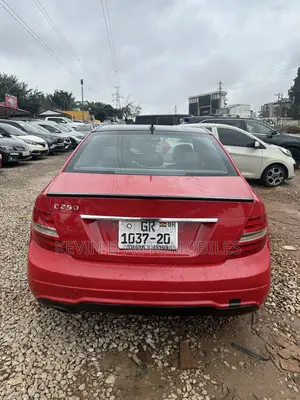 Mercedes-Benz C250 2012 Red