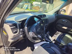 Kia Soul Base Hatchback 2016 Gray