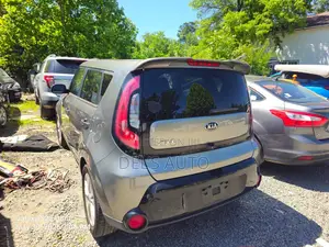 Kia Soul Base Hatchback 2016 Gray