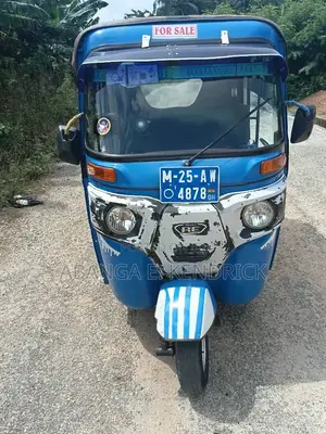 Bajaj RE 2025 Blue