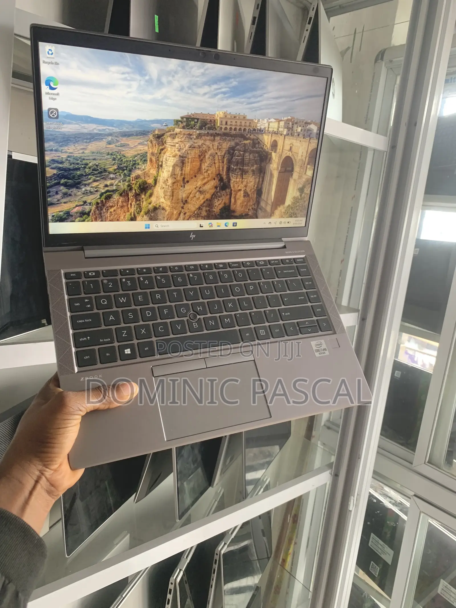 Laptop HP ZBook Firefly 14 G7 32GB Intel Core i7 SSD 1T