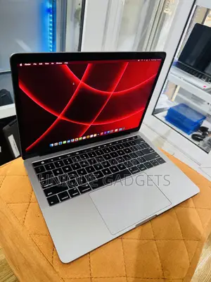 Laptop Apple MacBook Pro 2016 8GB Intel Core i5 SSD 512GB