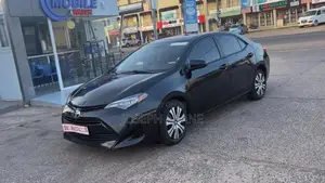 Toyota Corolla LE Eco (1.8L 4cyl 2A) 2018 Black