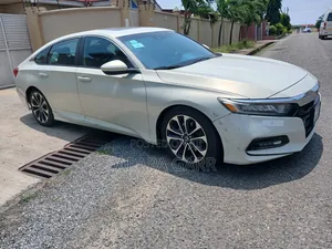 Honda Accord 2018 White