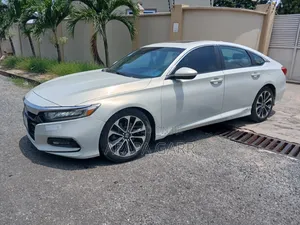 Honda Accord 2018 White
