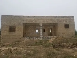 4bdrm House in Gomoa East for sale