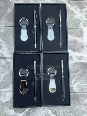 Oval Keyholder Set