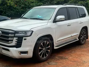Toyota Land Cruiser 4.5 V8 DSL 2014 White