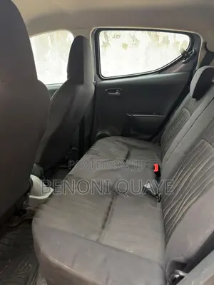 Nissan Pixo 1.0 FWD 2012 Gray