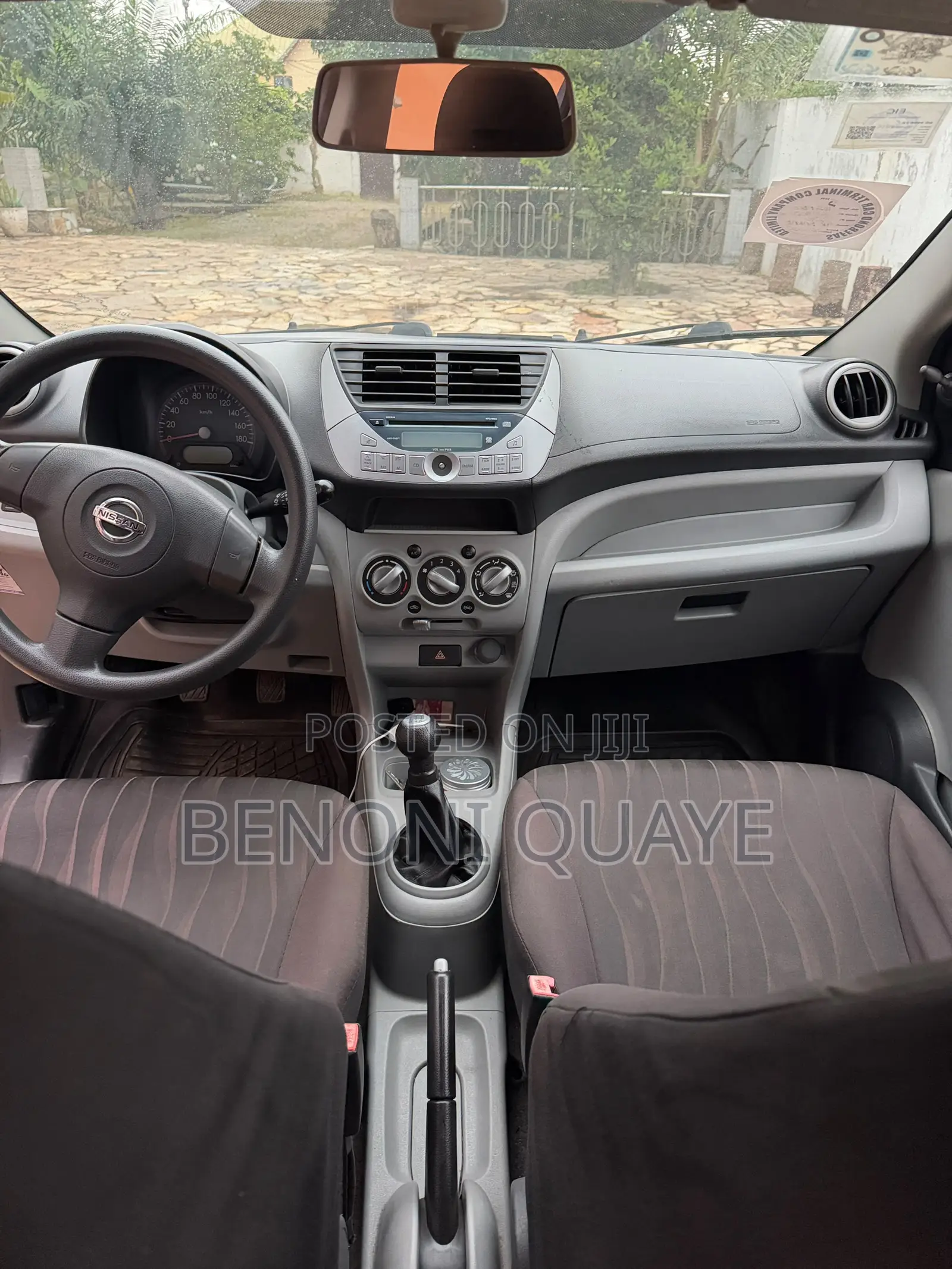 Nissan Pixo 1.0 FWD 2012 Gray