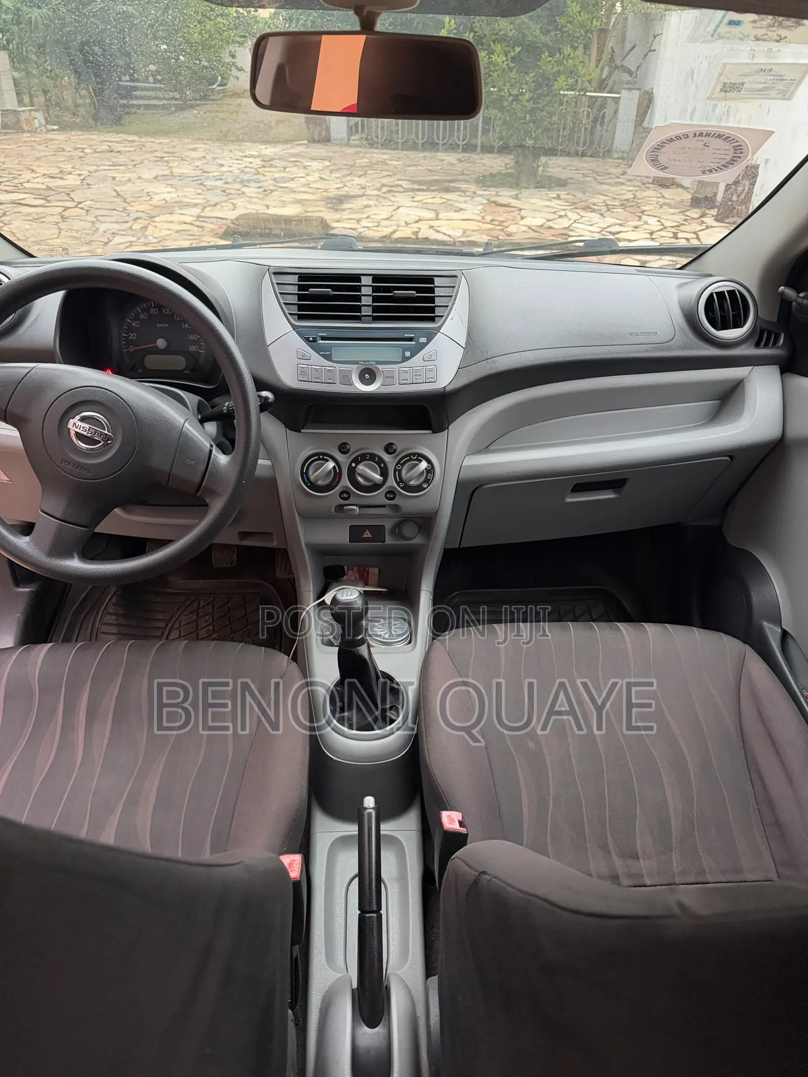 Nissan Pixo 1.0 FWD 2012 Gray