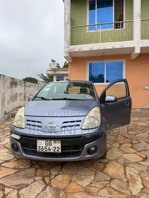 Nissan Pixo 1.0 FWD 2012 Gray